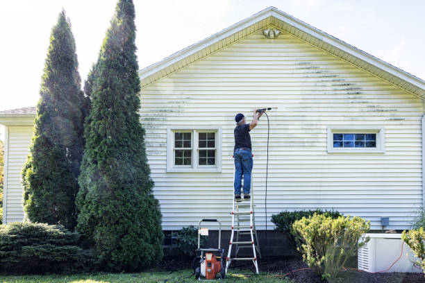 Best Fence Pressure Washing  in Montura, FL