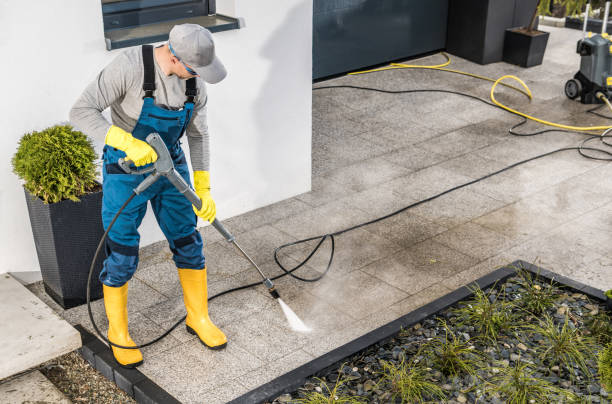 Best Commercial Pressure Washing  in Montura, FL